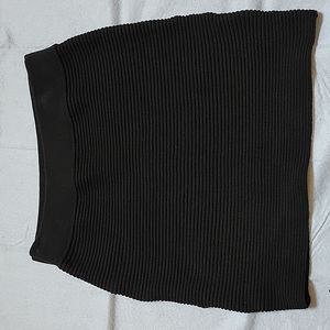 Ribbed Black Skirt